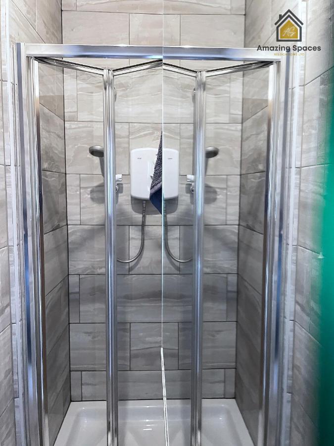 City Centre 2 Bed Flat Sleeps 3 For Work And Leisure With Free Wifi By Amazing Spaces Relocations Ltd Γουόρινγκτον Εξωτερικό φωτογραφία