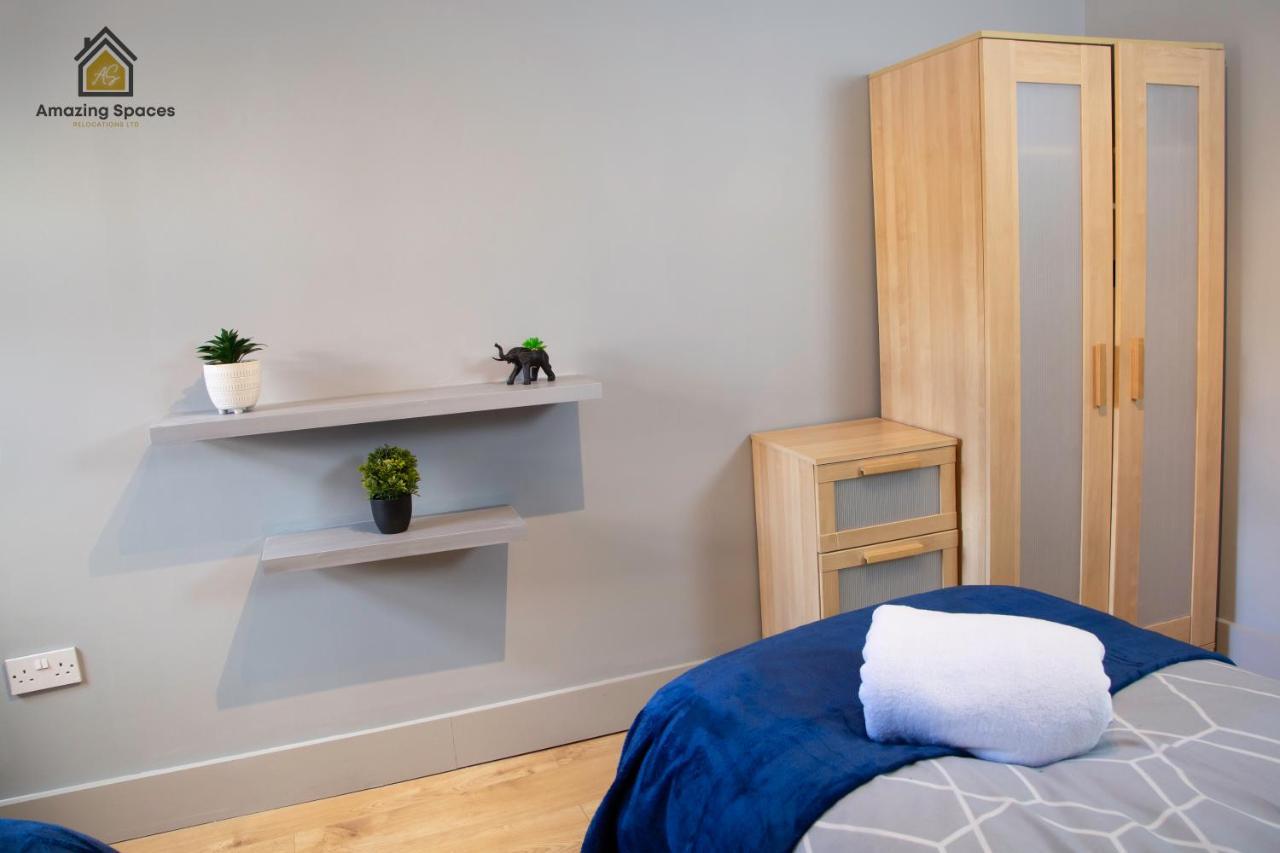 City Centre 2 Bed Flat Sleeps 3 For Work And Leisure With Free Wifi By Amazing Spaces Relocations Ltd Γουόρινγκτον Εξωτερικό φωτογραφία